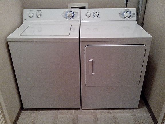 2nd image of 19500 Ballinger Way NE APT 207