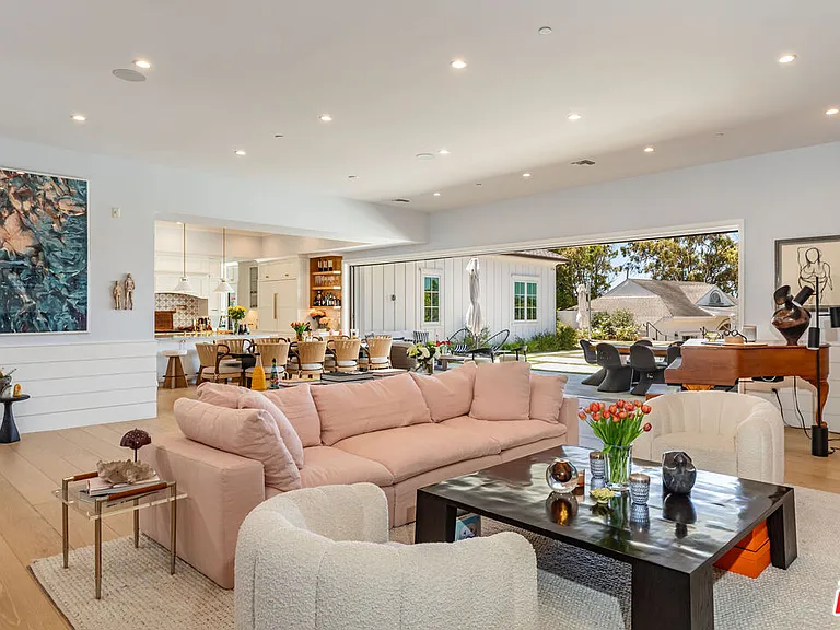 6671 Dume Dr — Photo 9