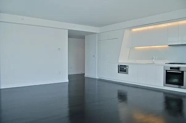 Rented by MNS | media 9