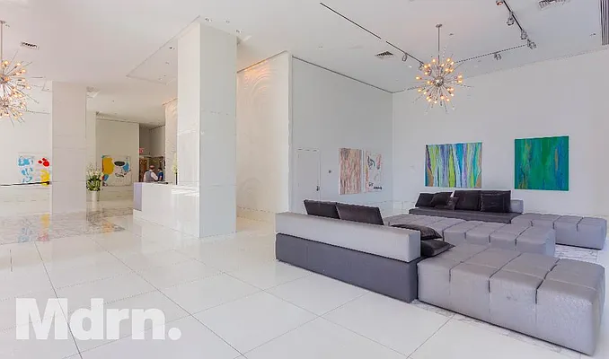 Rented by Mdrn Residential | media 17