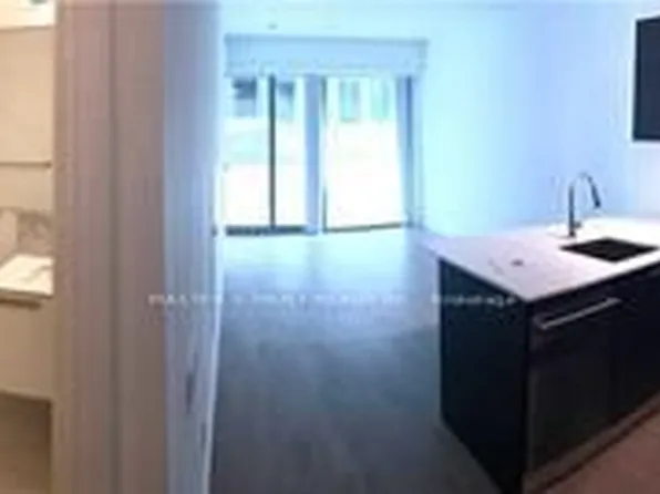 57 Saint Joseph St #310, Toronto, ON M5S 0C5