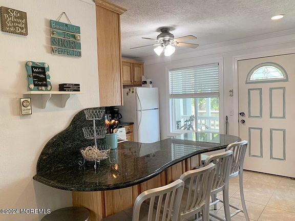 5th image of 28 K St #1