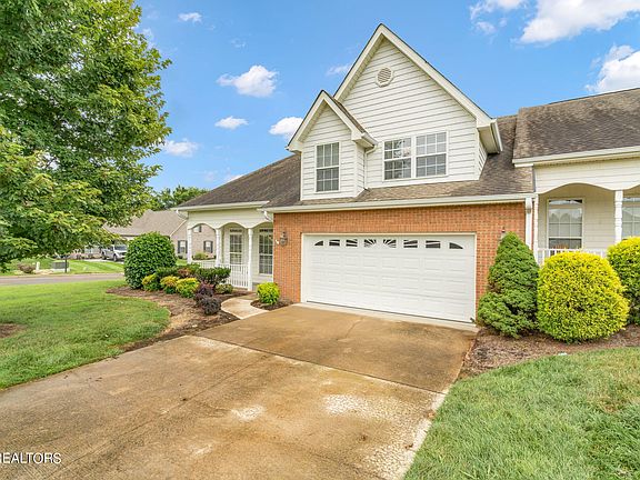 2nd image of 3844 Honeytree Ln