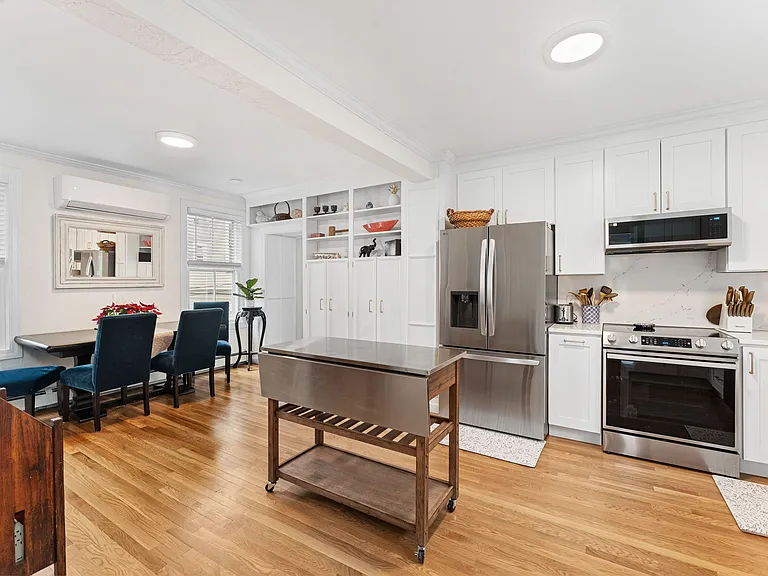45 Elm St #2 — Photo 6