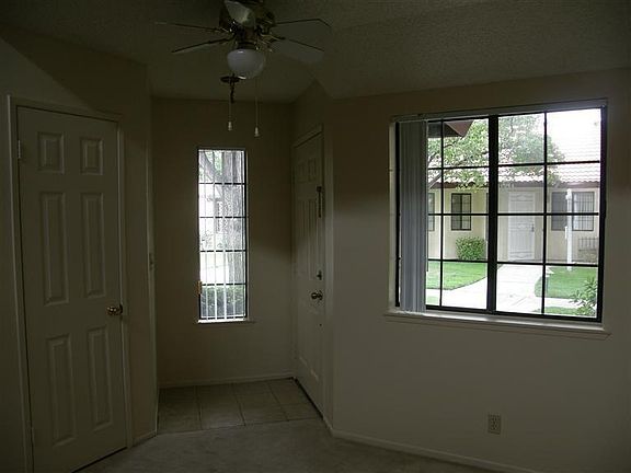 3rd image of 19262 Cottonwood Dr