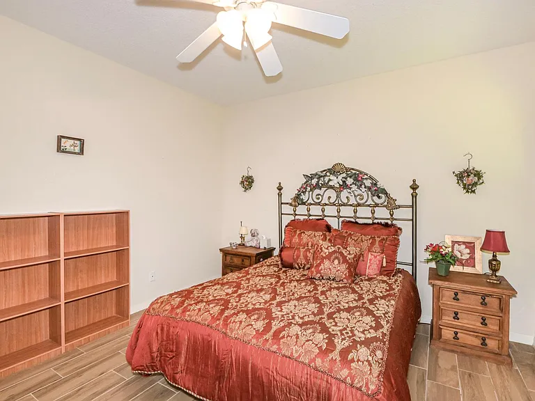 1879 W Pine Ridge Blvd — Photo 30