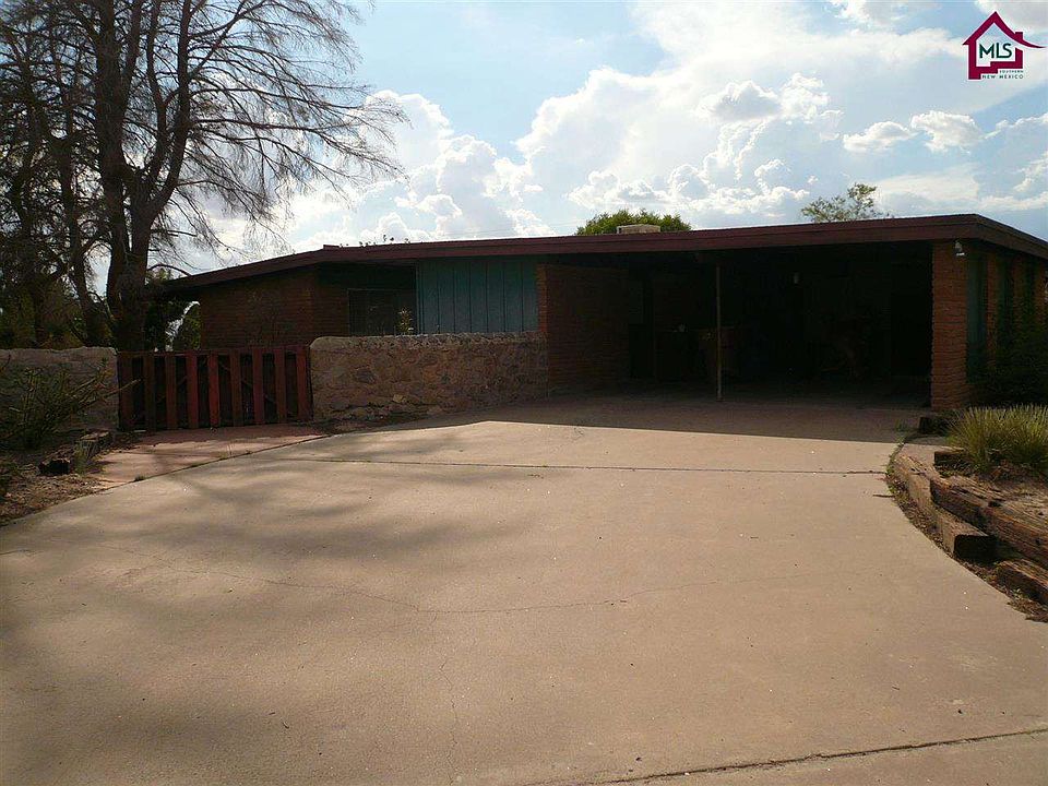 2nd image of 2015 Huntington Dr