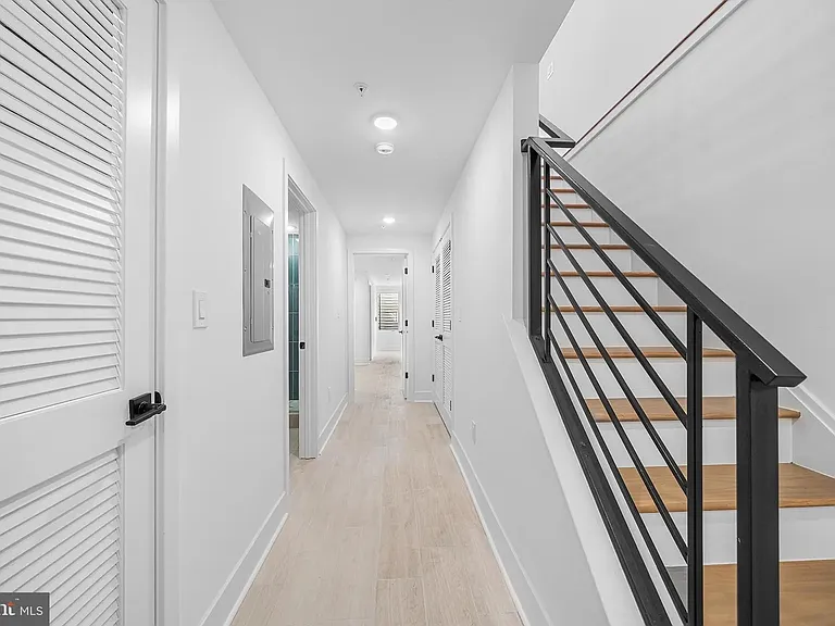 1216 N 28th St #1 — Photo 23