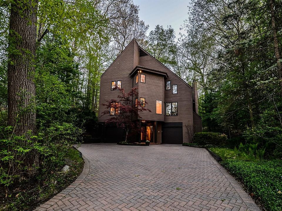 1st image of 186 Riverview Ct