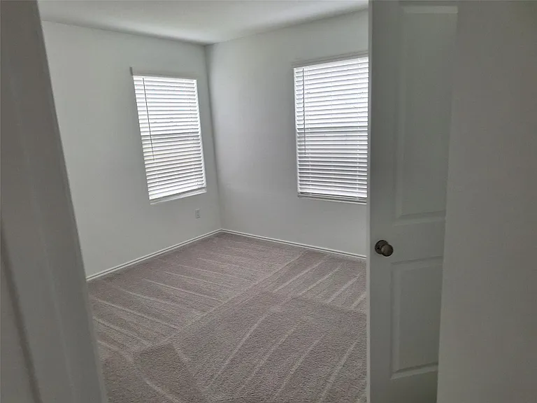 18001 Prairie Falcon Way — Photo 32
