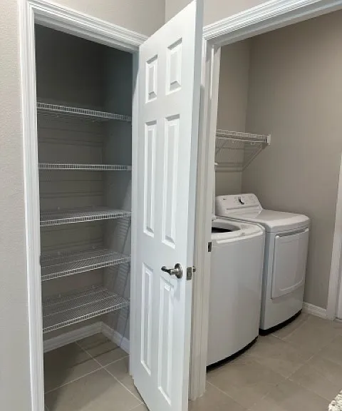 Pantry and laundry. Washer dryer included
