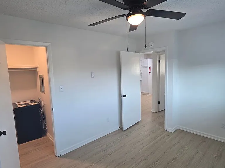 West Apartments — Photo 43