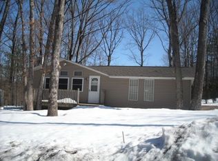 108 Chesnut Dr, Dingmans Ferry, PA 18328