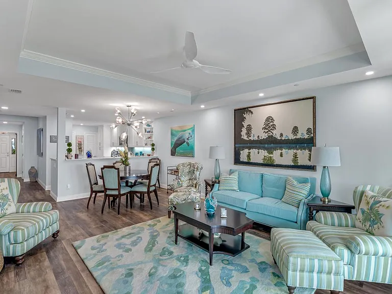 5250 E Harbor Village Dr #102 — Photo 9