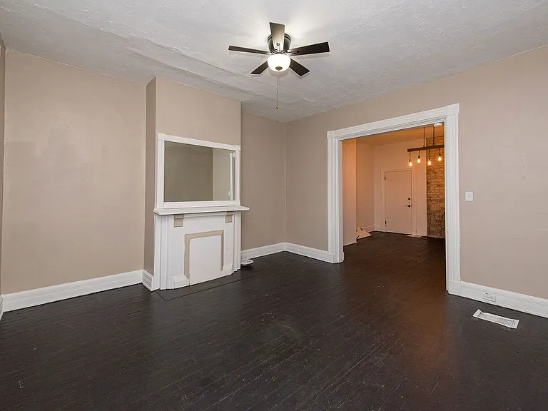 4160 Lakeman St — Photo 11