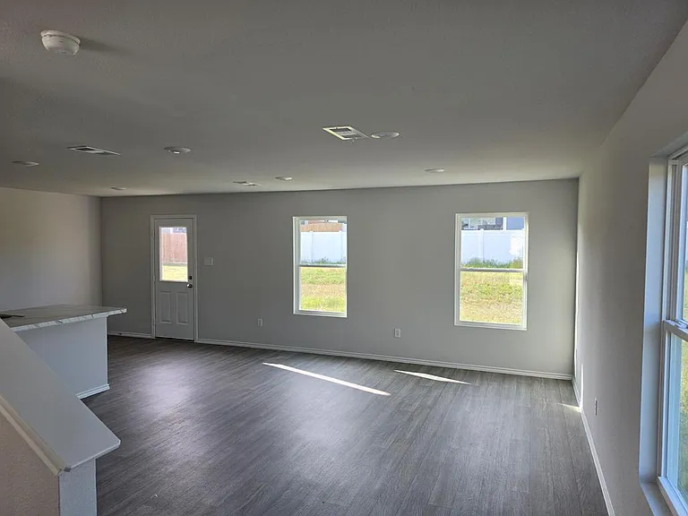 216 Stoney Rdg — Photo 5