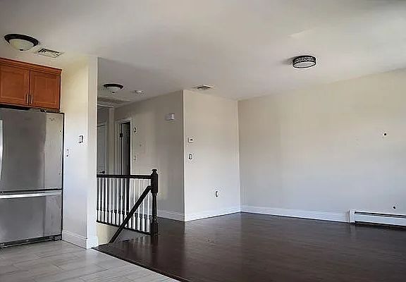 2nd image of 15 Walch Pl #2
