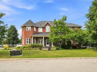 31 Commando Ct, Hamilton, ON L8B0J6