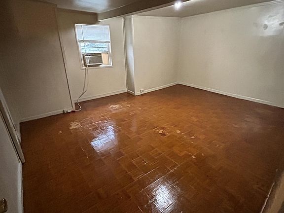 4th image of 2307 N 5th St APT 3
