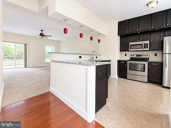 5th image of 115 Bay Hill Ln