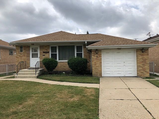 1st image of 7423 W Palatine Ave