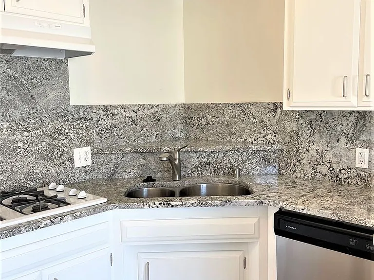 Hampton Ave, LLC - Hampton — Photo 25