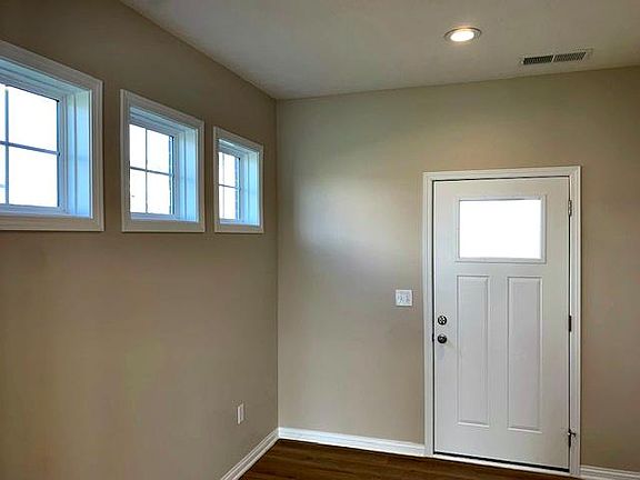 2nd image of 5621 Camden Dr