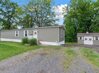 53 Mountain Scene Dr, Hereford, PA 18056