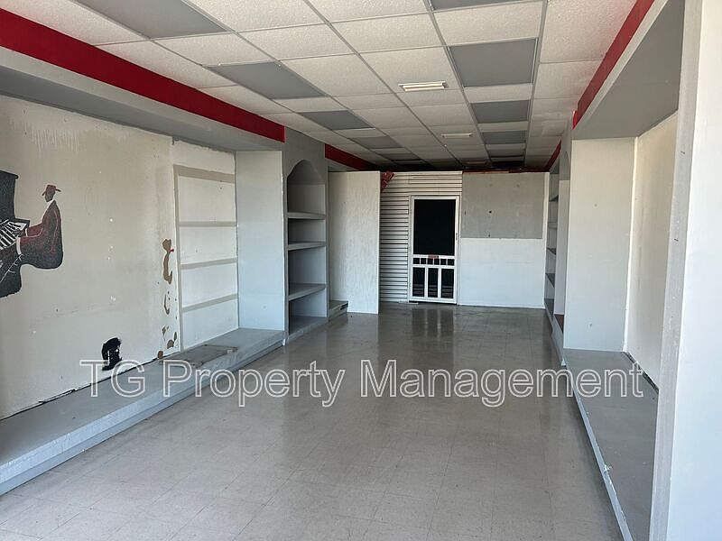 2nd image of 5144 Normandy Blvd