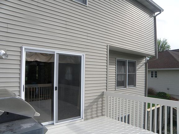 3rd image of 3537 Nobb Hill Dr