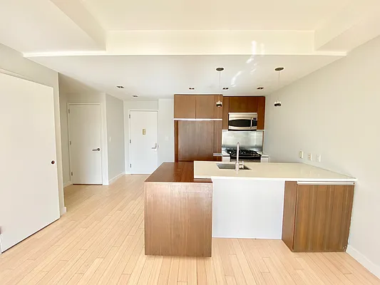 Rented by Zjama Realty Corp | media 1