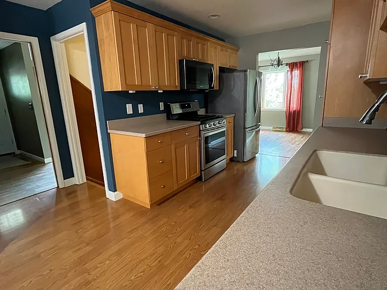 2914 Rimview Dr — Photo 5