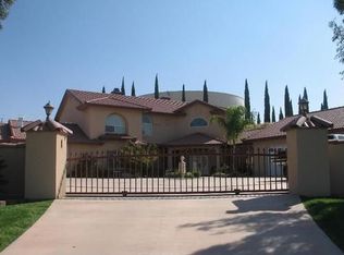 5060 N Hills Dr, Bakersfield, CA 93308