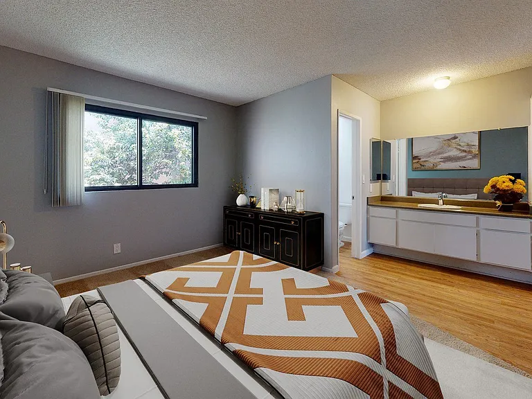 Executive House Apartments — Photo 10