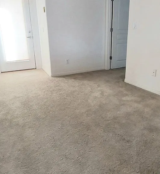 123 N Washington St #15 — Photo 10