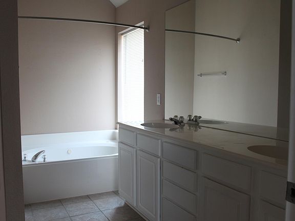5th image of 11274 Fountainbridge Dr