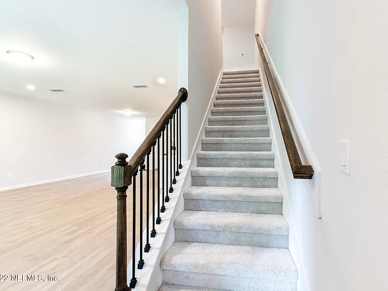 233 Charlie Way — Photo 15