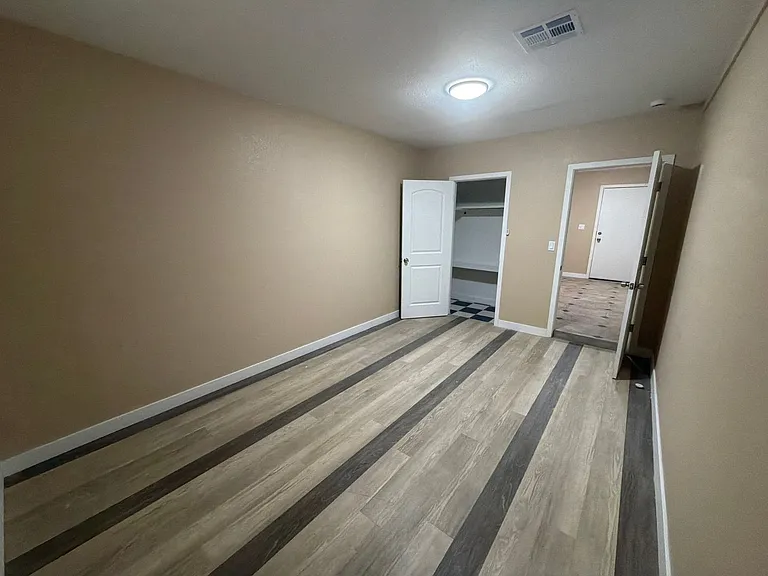 5810 W Earll Dr — Photo 16
