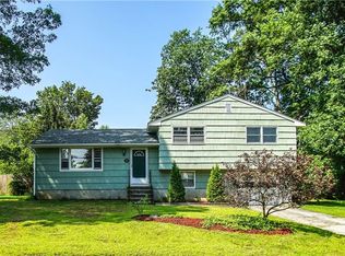 40 Oak St, Watertown, CT 06795