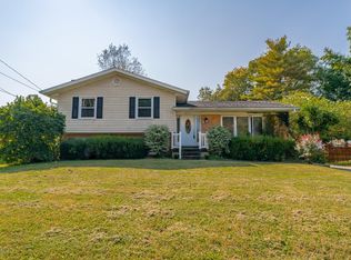 10212 Nanka Rd, Louisville, KY 40272