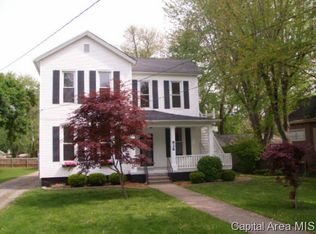 828 W Douglas Ave, Jacksonville, IL 62650