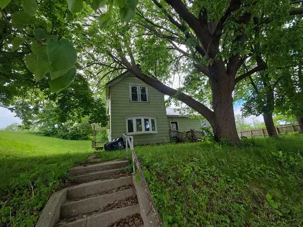 201 2nd Main St, Elroy, WI 53929