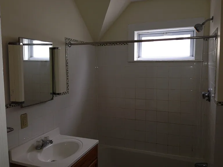 69 S 6th St #2 — Photo 6