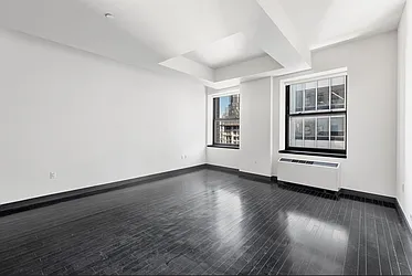 Rented by New York Casas Ltd.