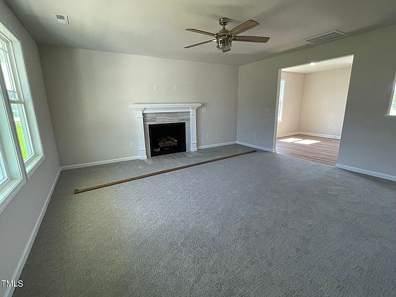 2nd image of 253 Lotus Ave