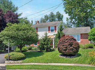 4946 James Pl, Brookhaven, PA 19015