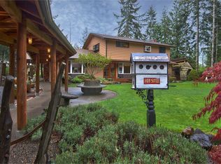5713 E Grapeview Loop Rd, Allyn, WA 98524