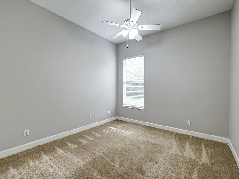 833 SW Vineland Ct — Photo 23