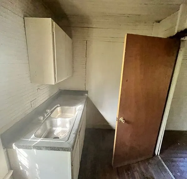 316 Boswell St — Photo 5