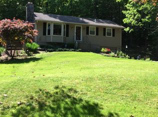 114 Lovers Ln, Greenfield, MA 01301